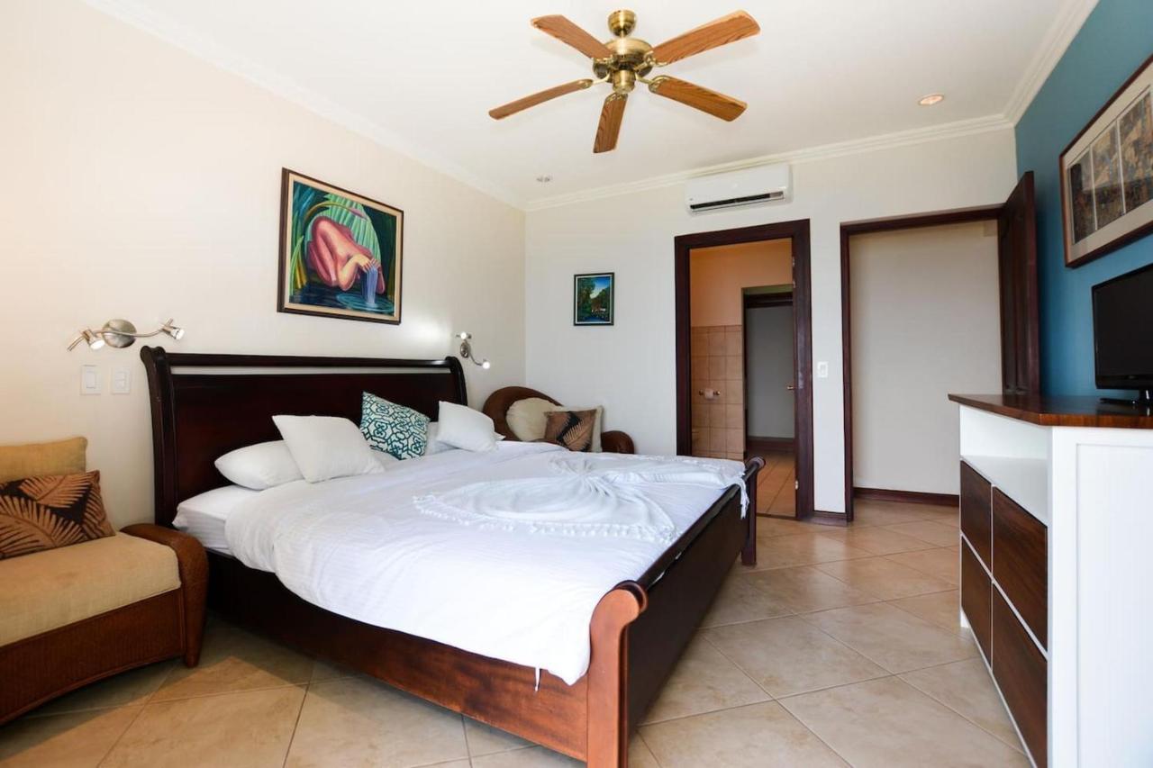 Exquisitely Decorated 5Th-Floor Aerie With Views Of Two Bays In Flamingo Villa Playa Flamingo Exteriör bild